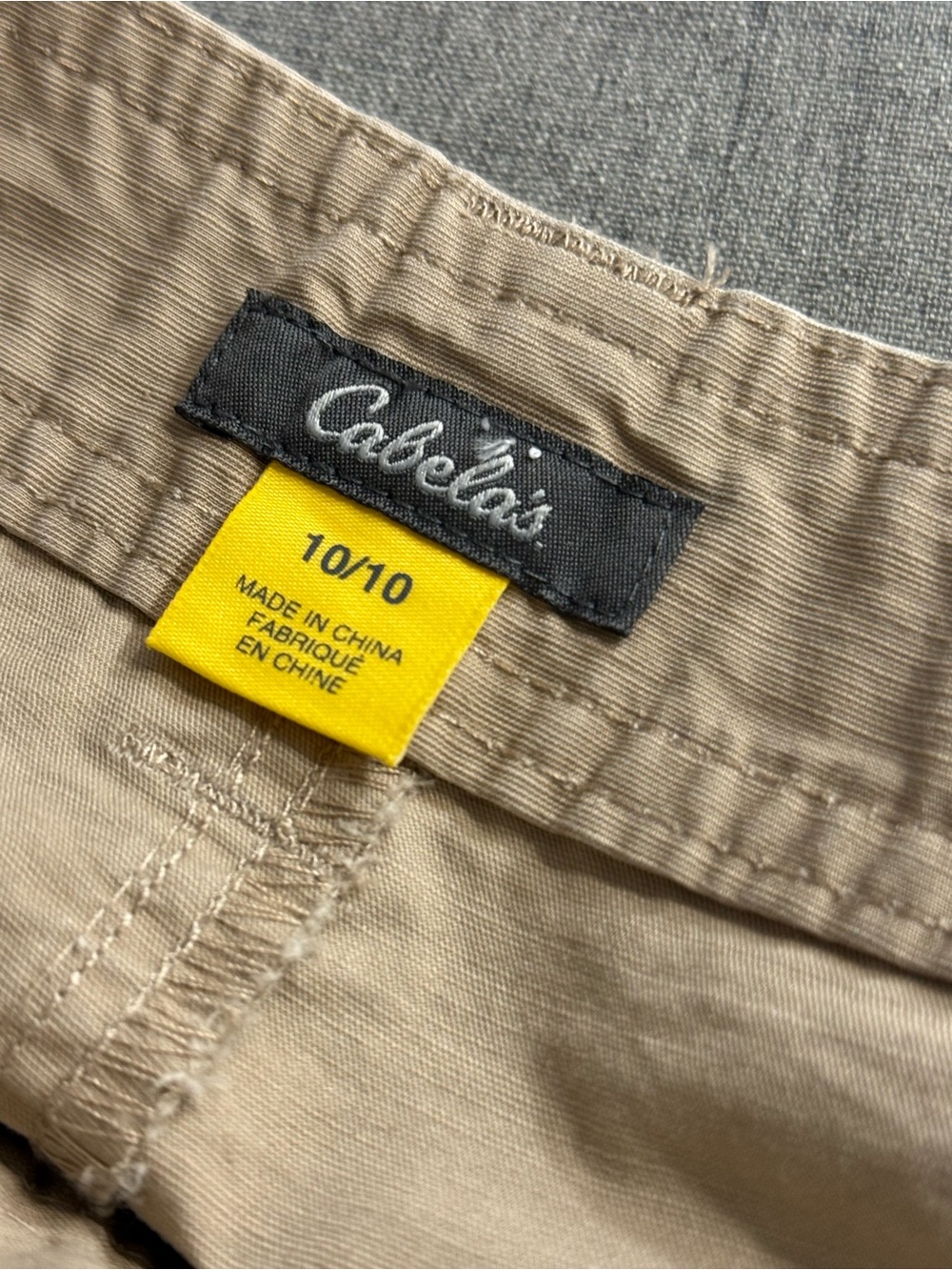Cabela's Women's Khaki Cargo Utility Hiking Shorts Size 10 Cotton Tencel Blend - Picture 5 of 10